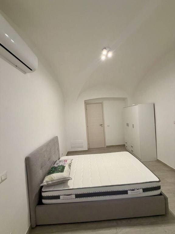 Camera da letto - Non-buildable land via Gaspare Spontini, Roma - photo 3