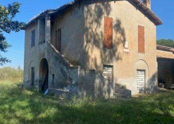 Facciata - Rustico via dei Faggi, Ladispoli - foto 1