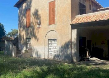 Facciata - Rustico via dei Faggi, Ladispoli - foto 2