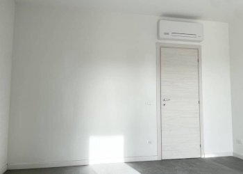 Camera da letto - Appartamento via Leonardo Mellano, Roma - foto 9