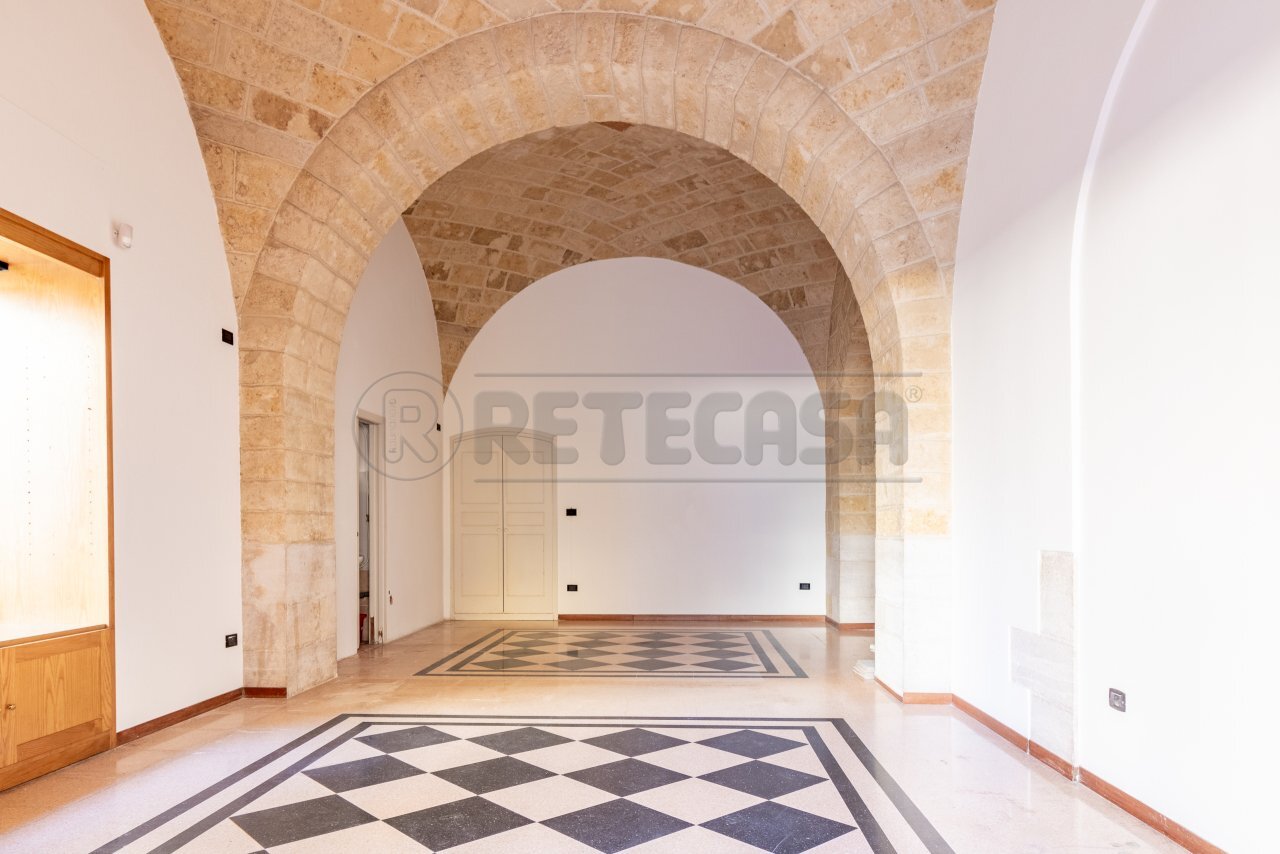 IMG_5806-HDR.jpg - Locale Commerciale Via San Lorenzo  29, Bisceglie - foto 2