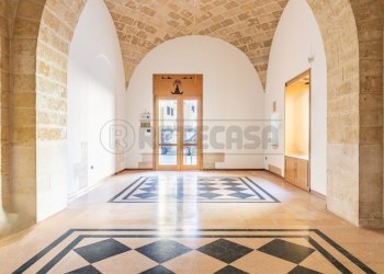 IMG_5878-HDR.jpg - Locale Commerciale Via San Lorenzo  29, Bisceglie - foto 1