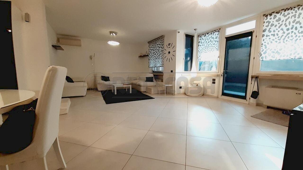 WhatsApp Image 2026-01-12 at 14.58.02 (1).jpeg - Casa indipendente Via Giulio Cesare 2, Desenzano del Garda - foto 1