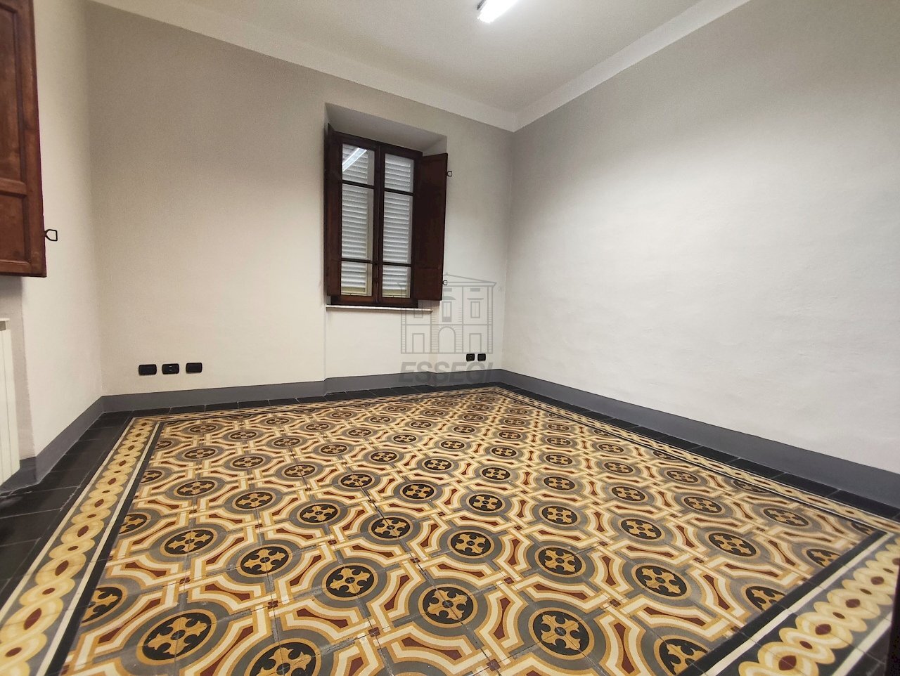 ufficio in circonvallazione1.jpg - Ufficio Via Pietro Paolini 154, Lucca - foto 1