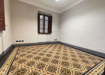 ufficio in circonvallazione1.jpg - Ufficio Via Pietro Paolini 154, Lucca - foto 1