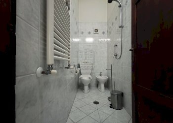 ufficio in circonvallazione4.jpg - Ufficio Via Pietro Paolini 154, Lucca - foto 5