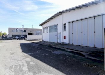 IMG_20190405_104647.jpg - Locale Commerciale Via Don Pietro Giordano, Orbassano - foto 11