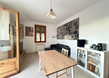 F_980882.jpg - Quadrilocale Via Nave, Sarzana - foto 1