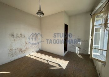 IMG_7705.JPG - Rustico Taggia - foto 5