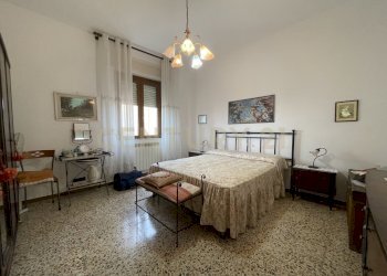 camera matrimoniale - Appartamento Via Giacomo Leopardi 55, Grosseto - foto 16