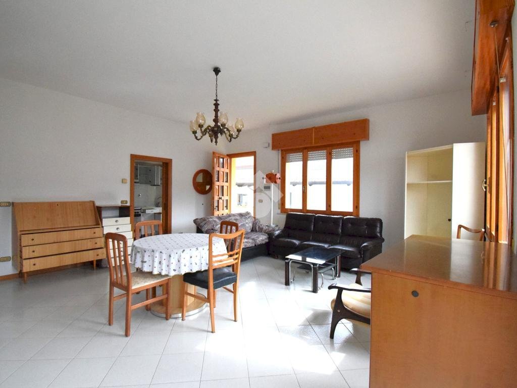 Three-room apartment Viale Nuoro, Riccione - photo 1