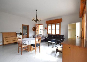 Three-room apartment Viale Nuoro, Riccione - photo 1