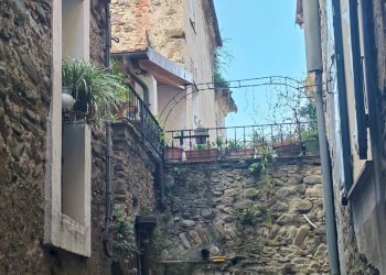 Historic Residence Via San Bernardo, Dolceacqua - photo 35