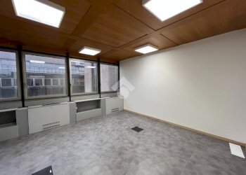 Ufficio Via Antonio Cechov, Milano (zona Gallaratese) - foto 5