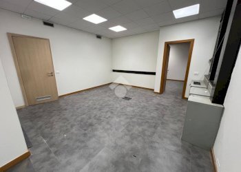 Ufficio Via Antonio Cechov, Milano (zona Gallaratese) - foto 34