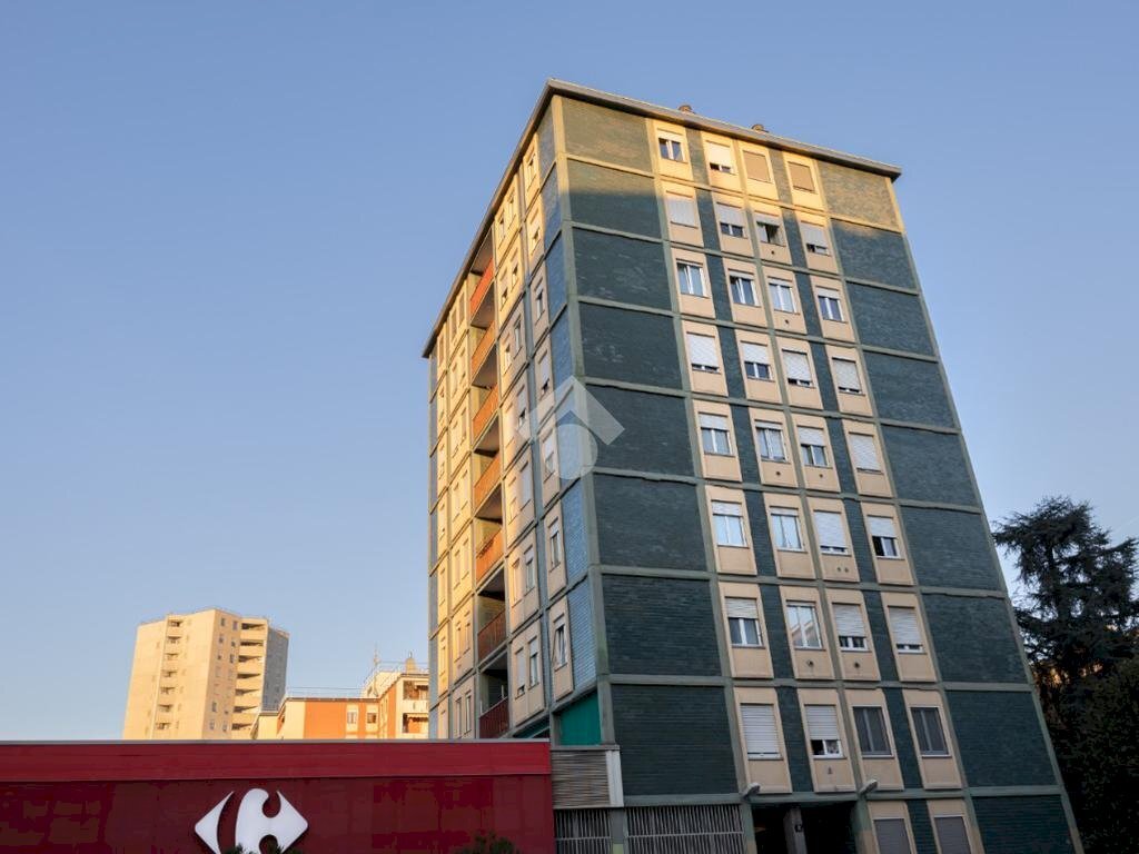 Three-room apartment Via Santa Marcellina, Milano (neighborhood Bicocca) - photo 2