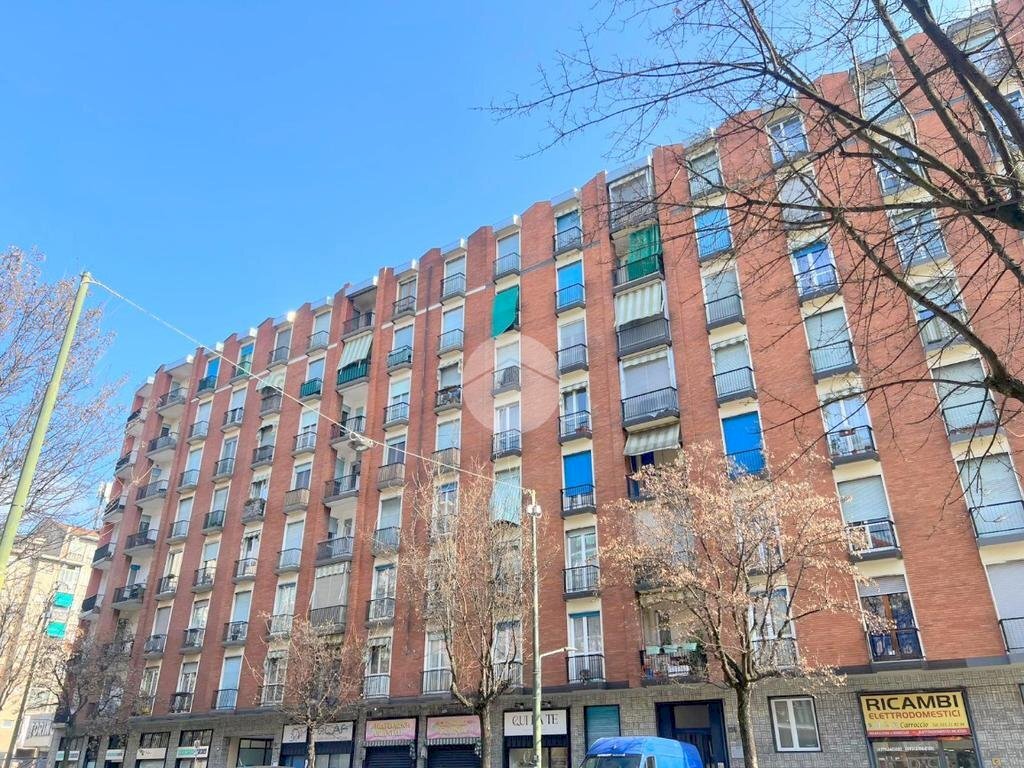 Three-room apartment Via Borgaro, Torino - photo 1