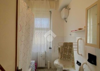 Quadrilocale Via Capri, Genova (zona Oregina) - foto 9