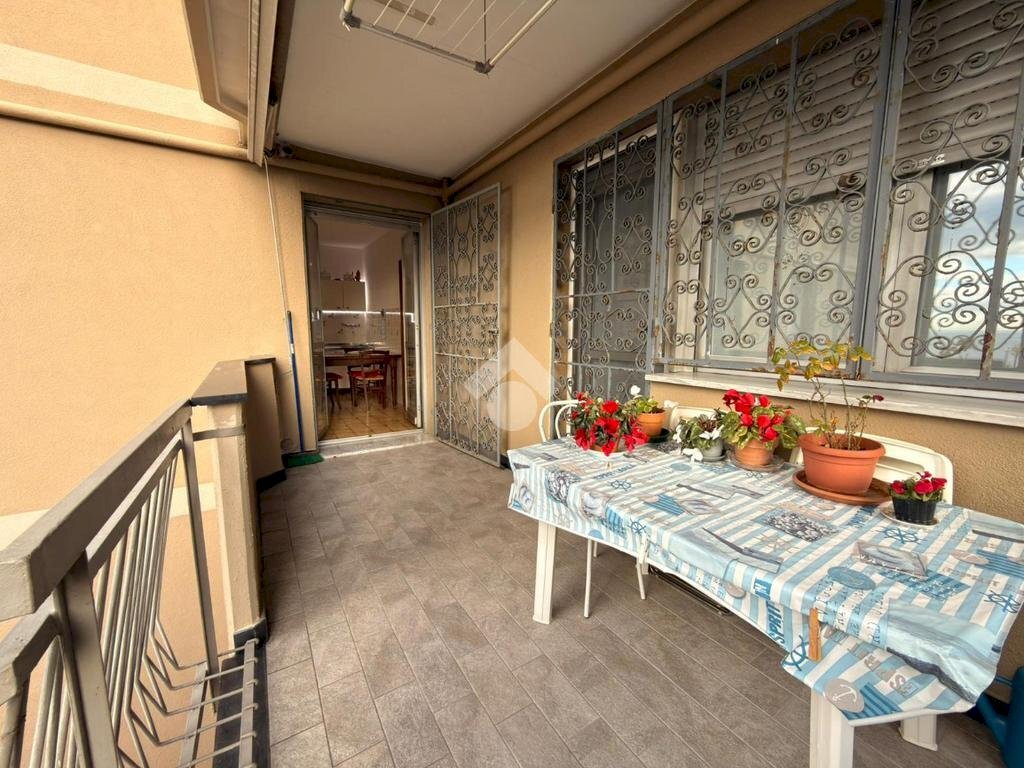 Three-room apartment Via pietraligure, Genova (neighborhood Voltri) - photo 2