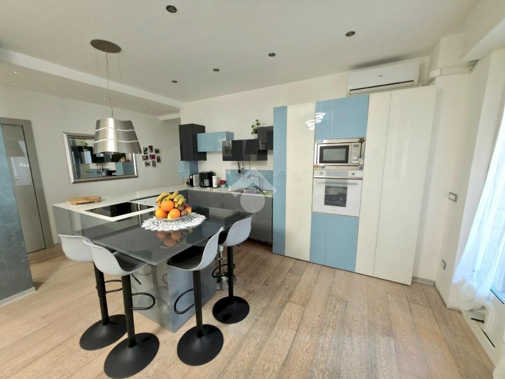 Quadrilocale Corso Tardy e Benech, Savona (zona Santa Rita) - foto 2