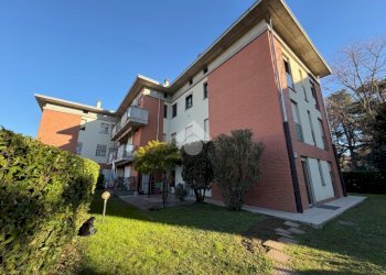 Quadrilocale Via Giuseppe Garibaldi, Bussero - foto 1