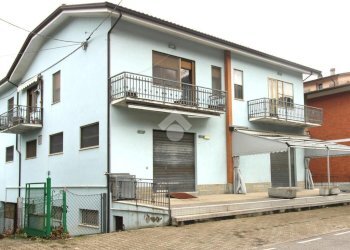 Casa indipendente Viale Martiri Partigiani, Civitella di Romagna - foto 1