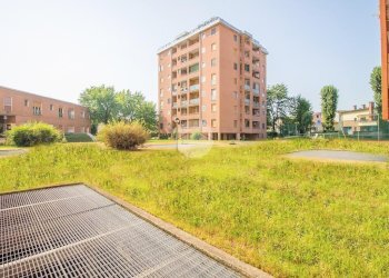 Trilocale Piazza del Santuario, Garbagnate Milanese - foto 1
