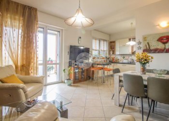 Trilocale Piazza del Santuario, Garbagnate Milanese - foto 5