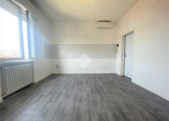 Two-room apartment Via Emilia Est, Rubiera - photo 2