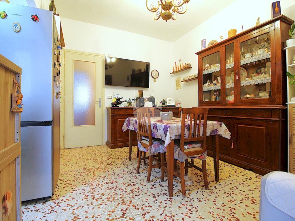 Three-room apartment Piazza della STAZIONE, Brandizzo - photo 2
