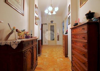 Three-room apartment Piazza della STAZIONE, Brandizzo - photo 8