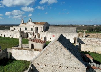 Locale Commerciale Via Santa Candida, Gioia del Colle - foto 1