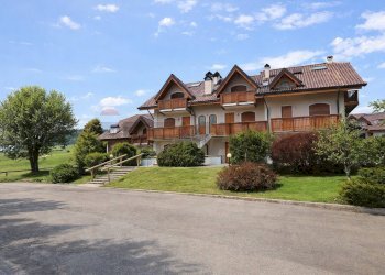 Casa all\'aperto - Villa a Schiera VIA MONTE LEMERLE, Roana - foto 1