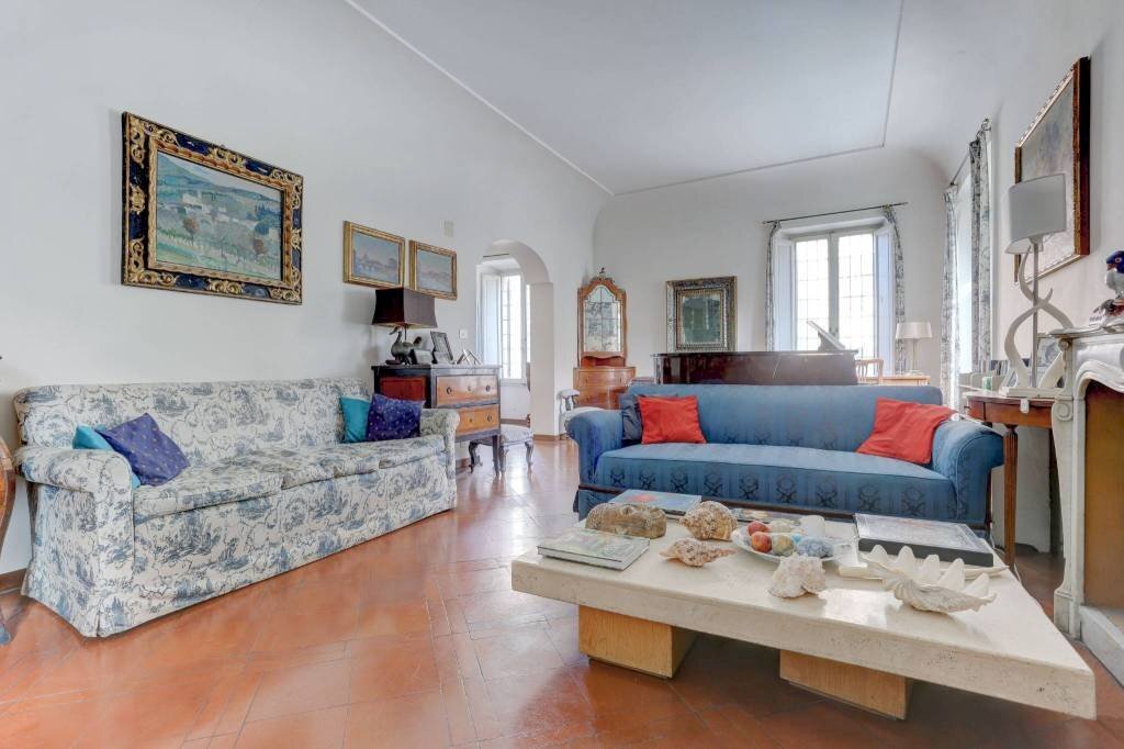 Salone - Appartamento via dei Coronari, 185, Roma (zona Centro Storico) - foto 3