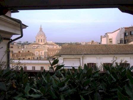 Vista - Attico piazza di San Lorenzo in Lucina, 3, Roma (zona Centro Storico) - foto 2