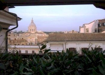 Vista - Attico piazza di San Lorenzo in Lucina, 3, Roma (zona Centro Storico) - foto 2