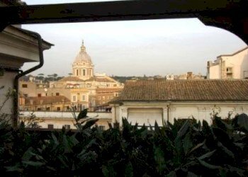Vista - Attico piazza di San Lorenzo in Lucina, 3, Roma (zona Centro Storico) - foto 3