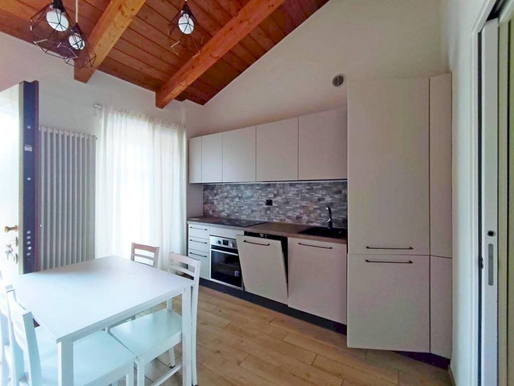 Cucina - Bilocale via Roma, 6, Villanova Mondovì - foto 3