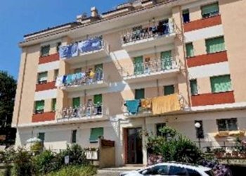 Facciata - Bilocale all'asta via Mainoso, 10, Genova (zona Pontedecimo) - foto 3