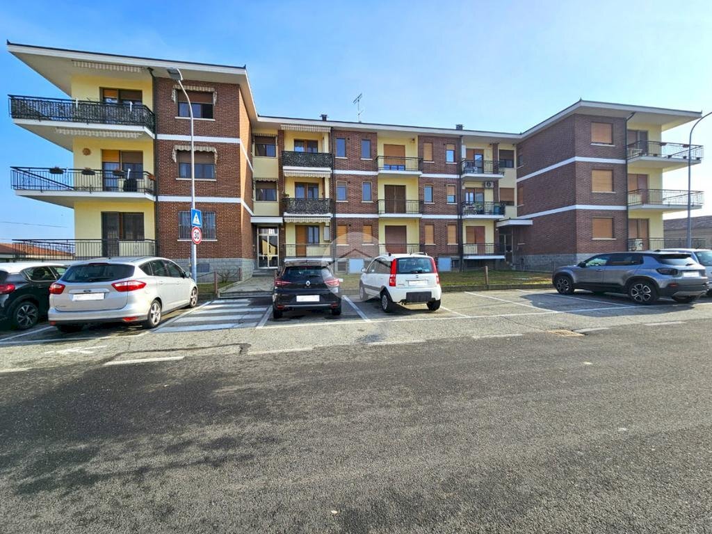 Two-room apartment Via G. Garibaldi, Rondissone - photo 1