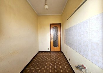 Two-room apartment Via G. Garibaldi, Rondissone - photo 3