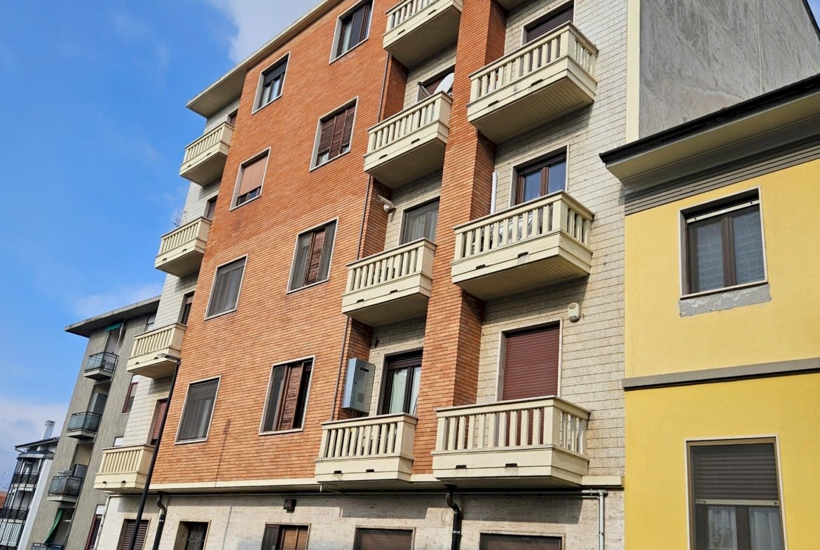 Bilocale Beinasco via Giolitti 1, Moncalieri - foto 1