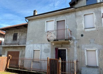 Casa indipendente Via ss. trinità, Varallo Pombia - foto 5