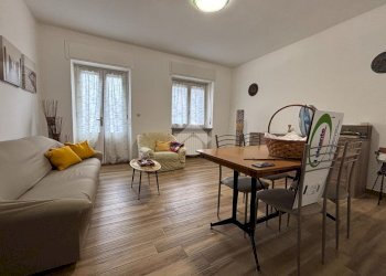 Casa indipendente Via ss. trinità, Varallo Pombia - foto 9