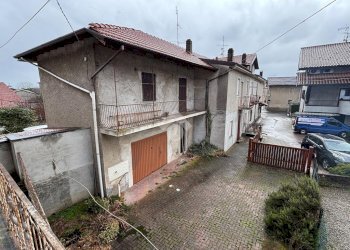Casa indipendente Via ss. trinità, Varallo Pombia - foto 45