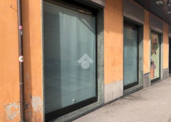 Negozio Via Torino, Saluzzo - foto 3