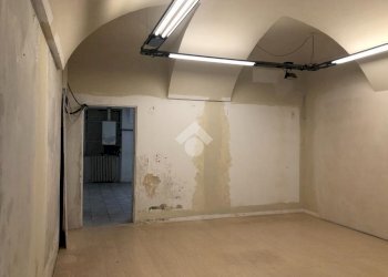 Negozio Via Torino, Saluzzo - foto 6