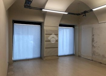 Negozio Via Torino, Saluzzo - foto 7