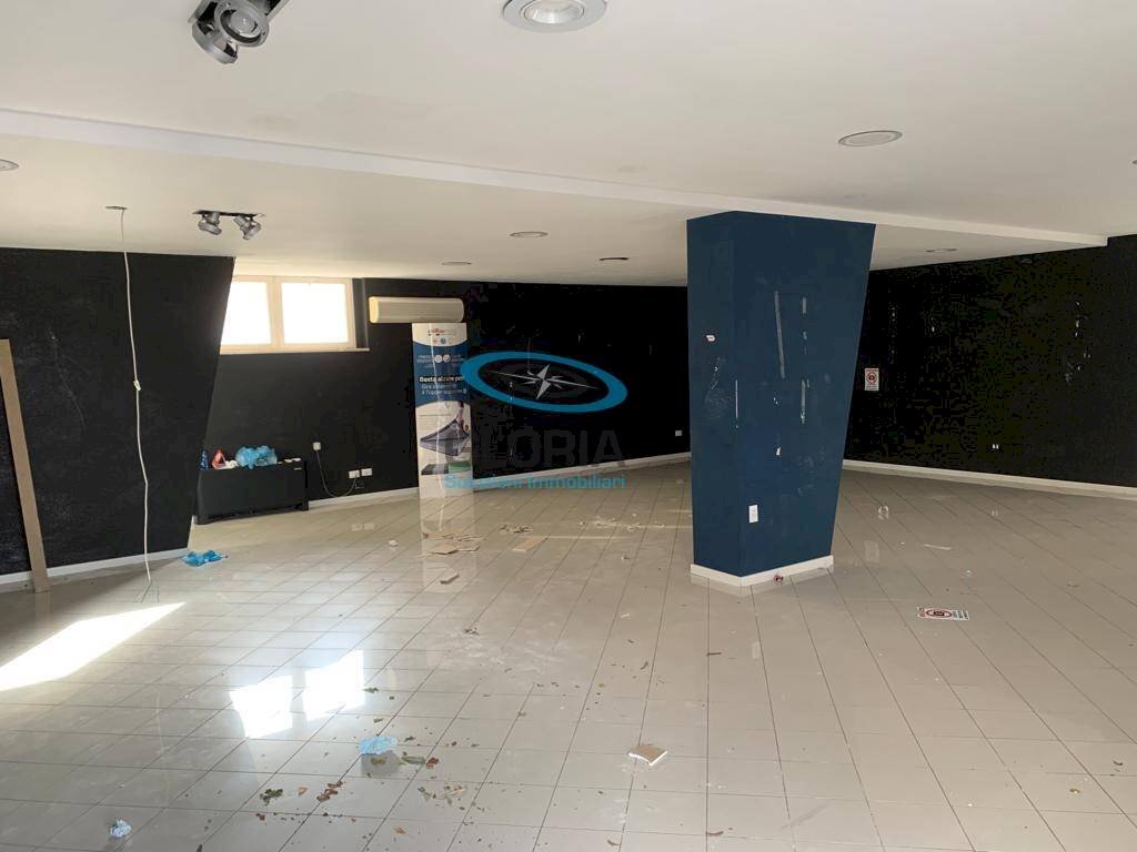 Foto 3 - Commercial Premises Fabriano - photo 3