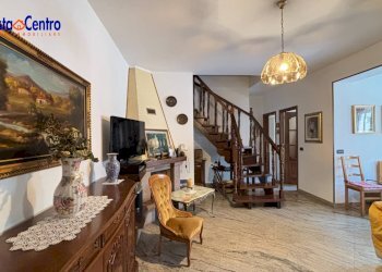 Foto 1 - Trilocale Via Monte Solarolo
 
16, Aosta - foto 1